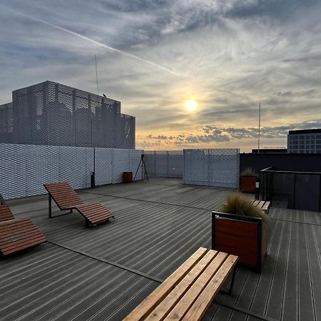 Family House By The River Odra -Panoramic Terrace - 3Room Apartment With 2 Separate Bedrooms And 2 Balconies By Wroapart-Pl- Perfect For Family & Business Stays Wrocław Exteriör bild