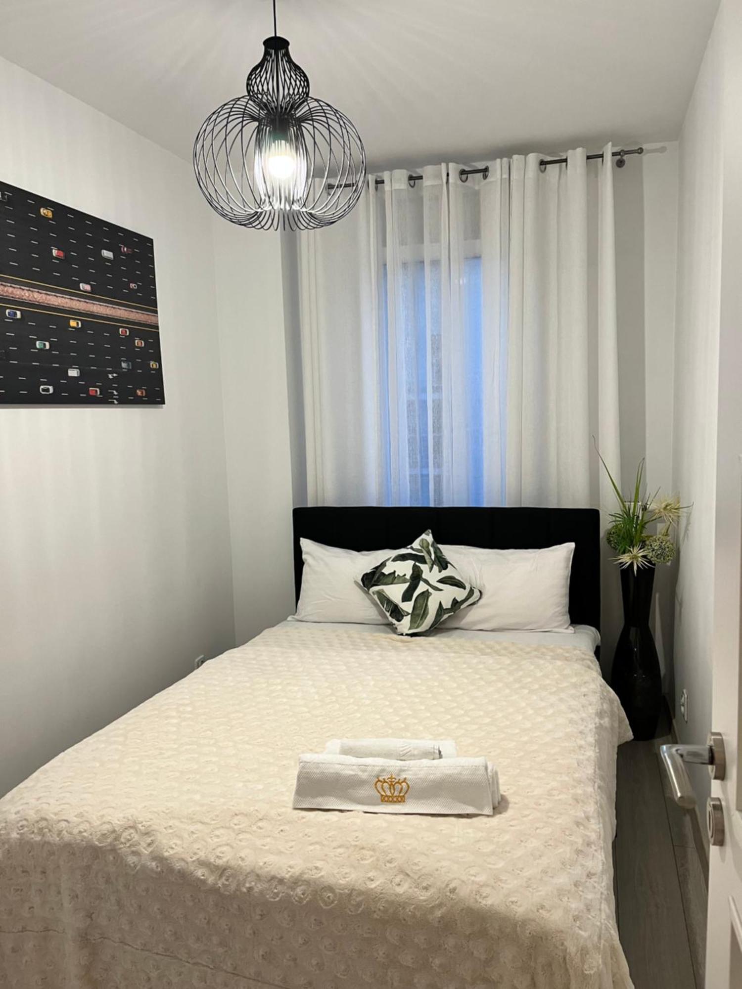 Family House By The River Odra -Panoramic Terrace - 3Room Apartment With 2 Separate Bedrooms And 2 Balconies By Wroapart-Pl- Perfect For Family & Business Stays Wrocław Exteriör bild