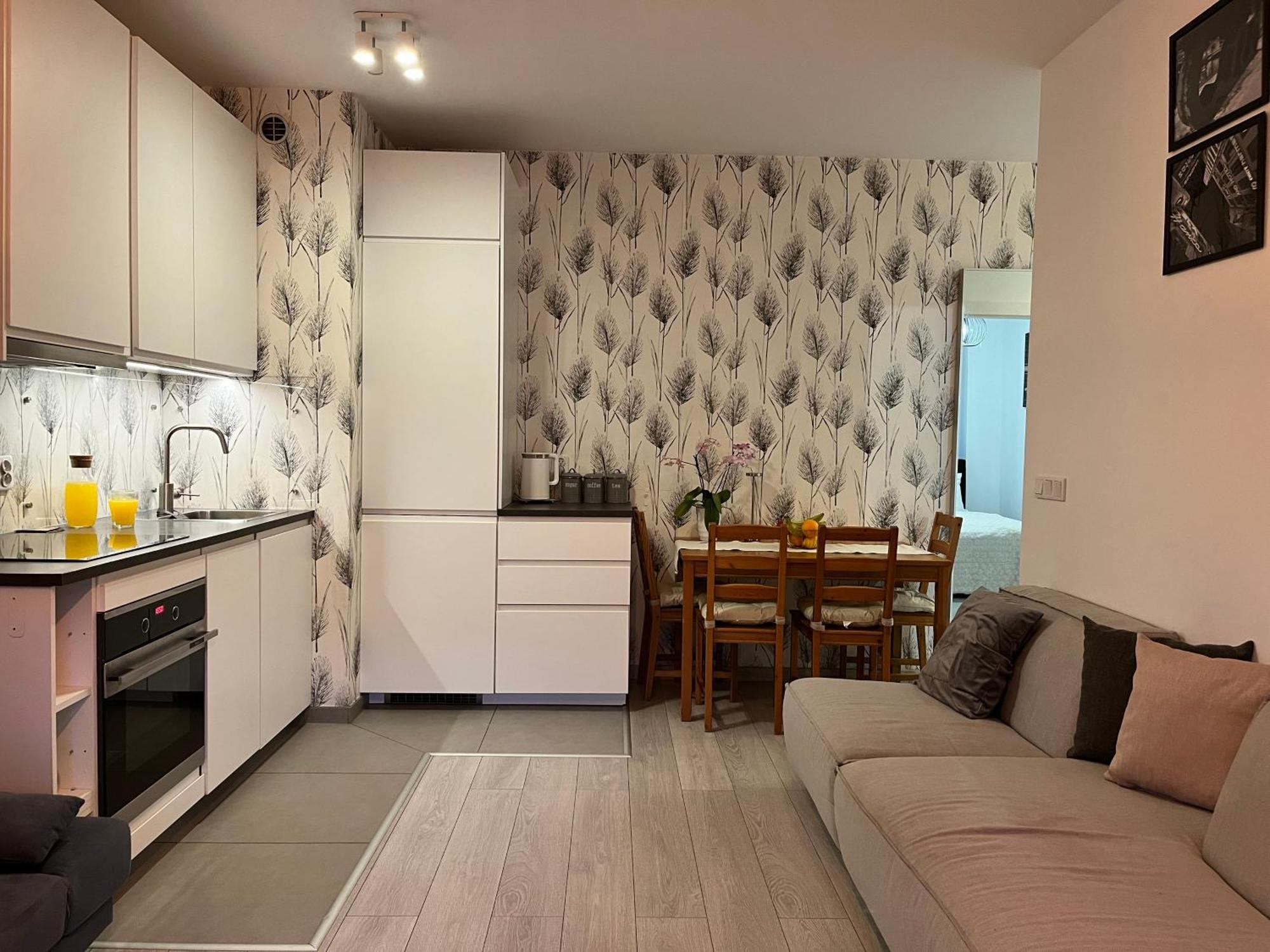 Family House By The River Odra -Panoramic Terrace - 3Room Apartment With 2 Separate Bedrooms And 2 Balconies By Wroapart-Pl- Perfect For Family & Business Stays Wrocław Exteriör bild