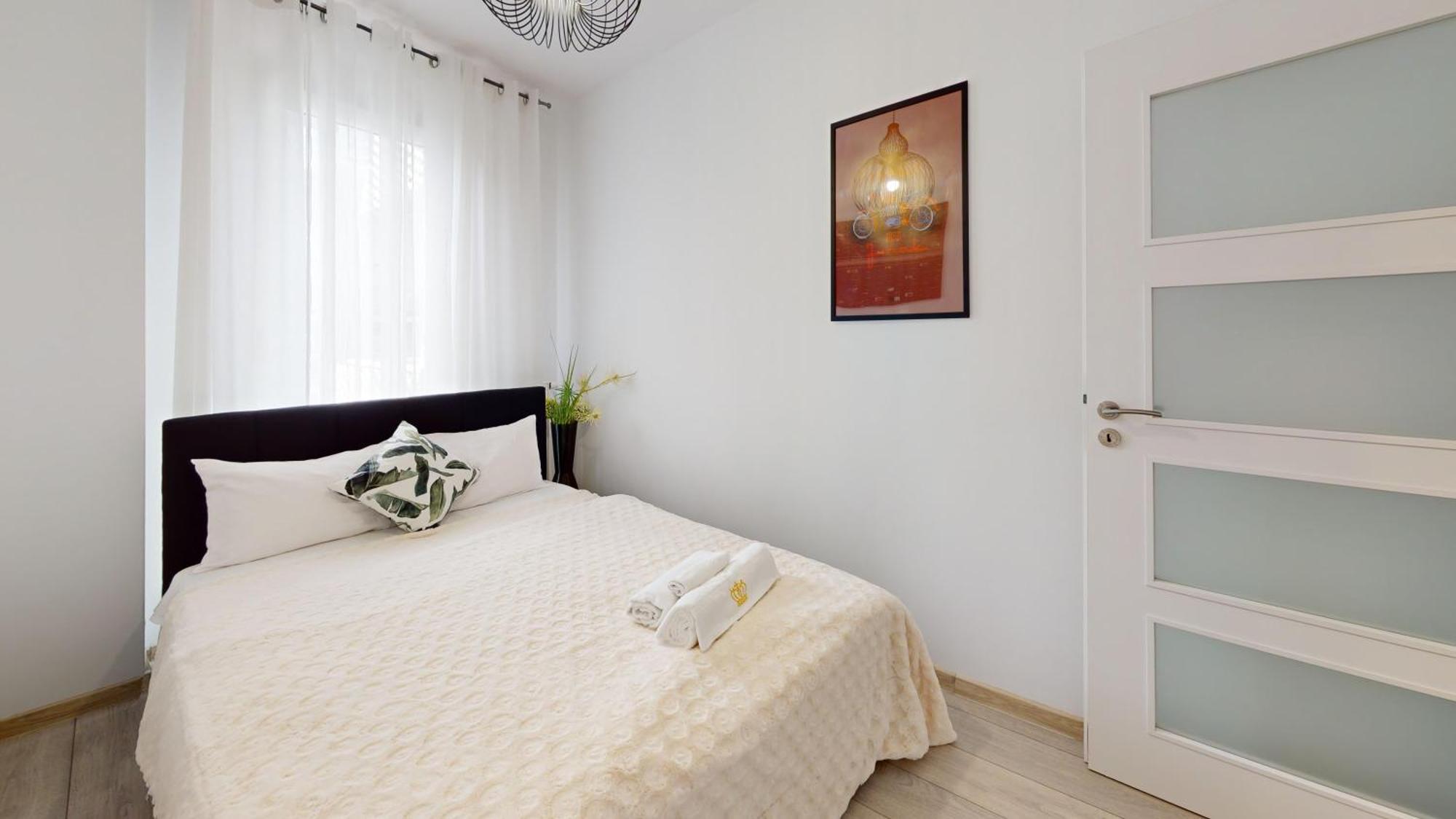 Family House By The River Odra -Panoramic Terrace - 3Room Apartment With 2 Separate Bedrooms And 2 Balconies By Wroapart-Pl- Perfect For Family & Business Stays Wrocław Exteriör bild