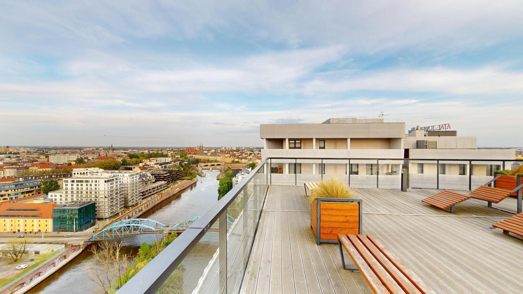 Family House By The River Odra -Panoramic Terrace - 3Room Apartment With 2 Separate Bedrooms And 2 Balconies By Wroapart-Pl- Perfect For Family & Business Stays Wrocław Exteriör bild